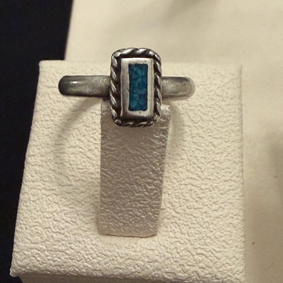 π΅β¨ VINTAGE 1980 Sterling Silver Turquoise Cross Set β Ring Sz 4 + Stud Earrings - Picture 6 of 13